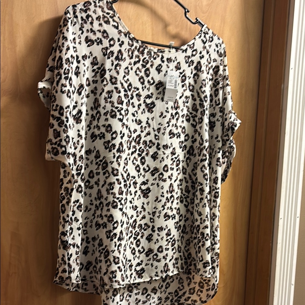 NWT Maurices Leopard Print Women's Top